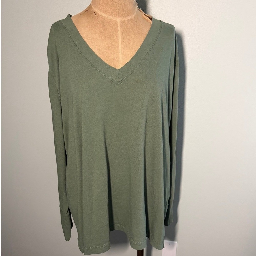 Ava & Viv Olive Green V-Neck Long Sleeve T-Shirt Plus Size 2X Cotton Modal Blend